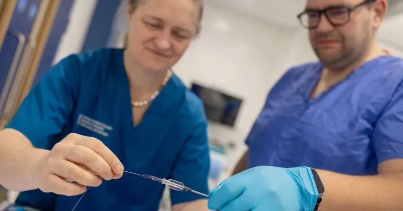 Dundee and US surgeons perform world-first robotic stroke surgery