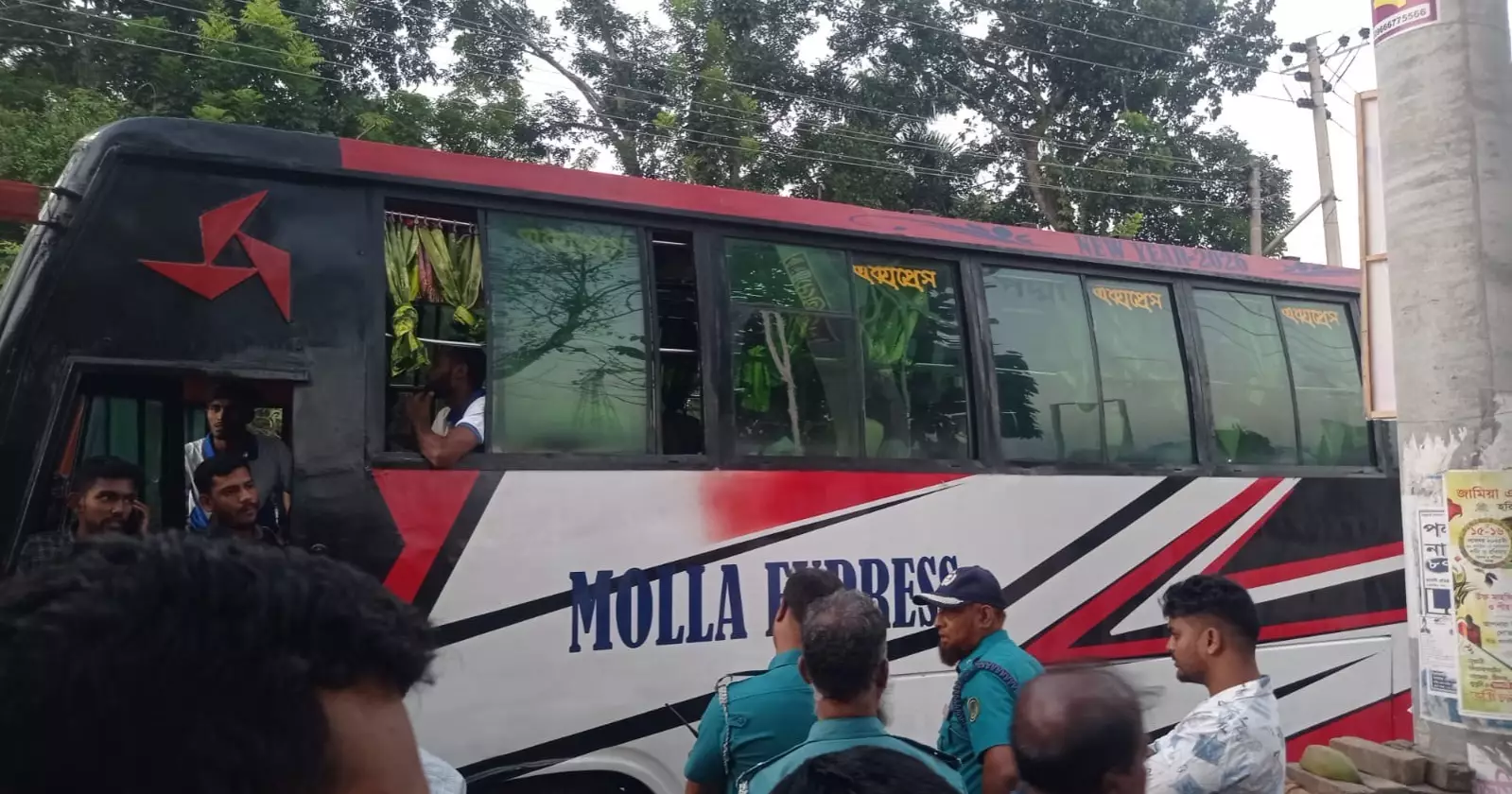 Clash during football match leaves 8 injured in Barishal