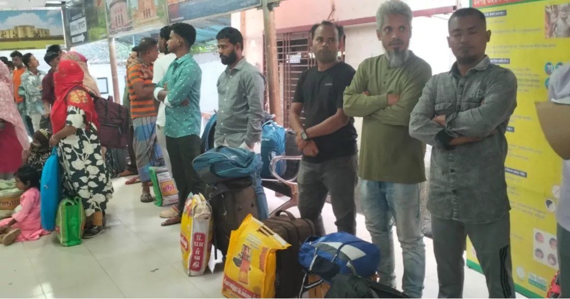 33 Bangladeshis return home after serving 2 years in Indian jail