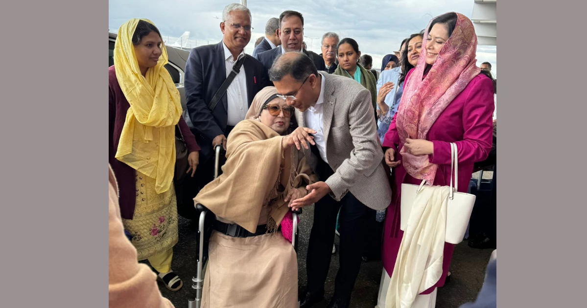 Khaleda reaches Heathrow Airport for homecoming
