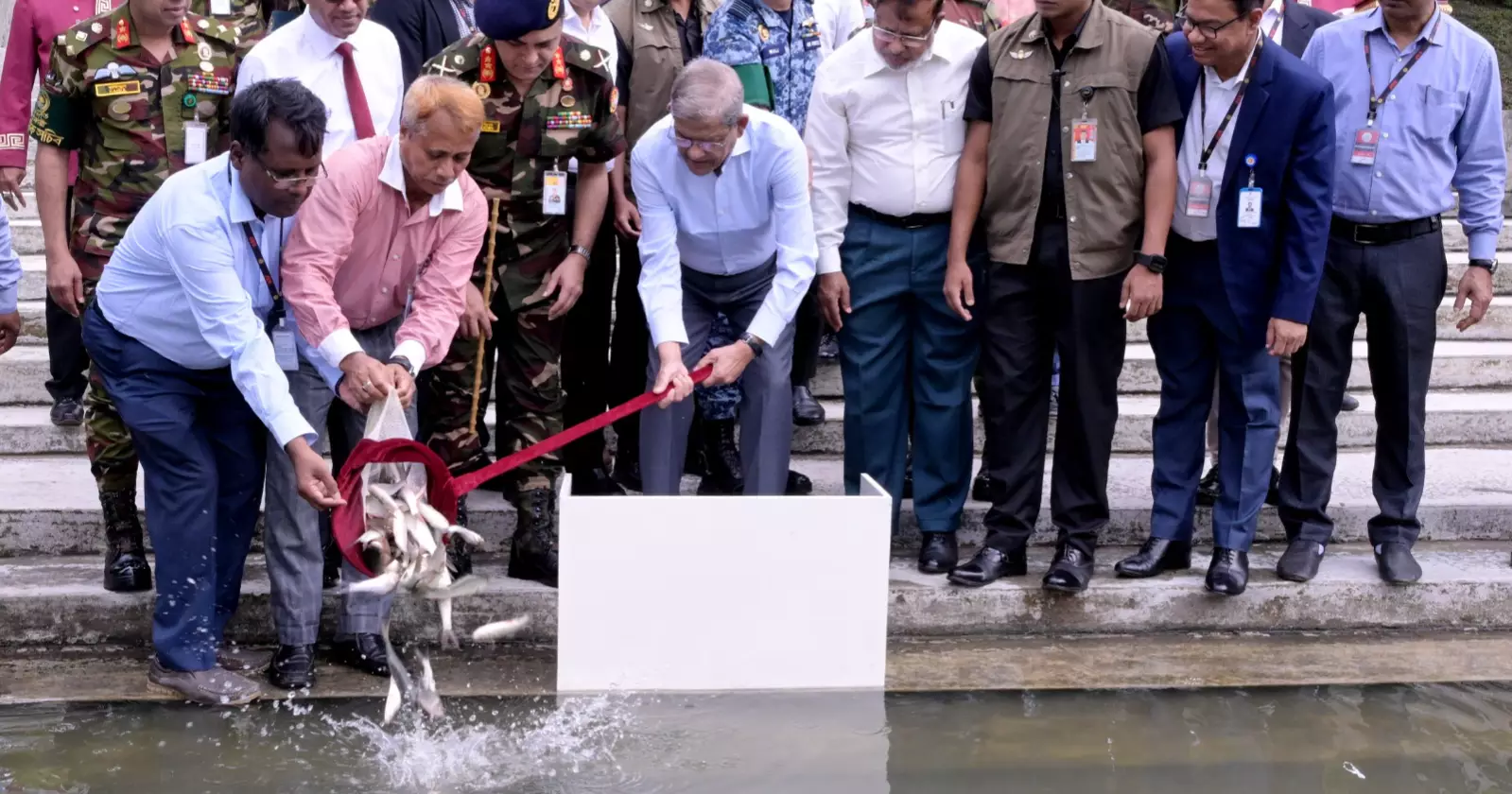 President releases fish fry into Bangabhaban pond