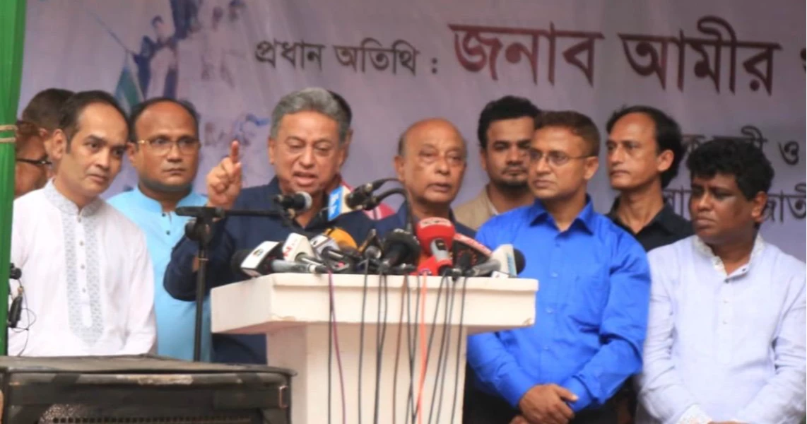 Journalists must be voice of people, not political parties: Amir Khosru