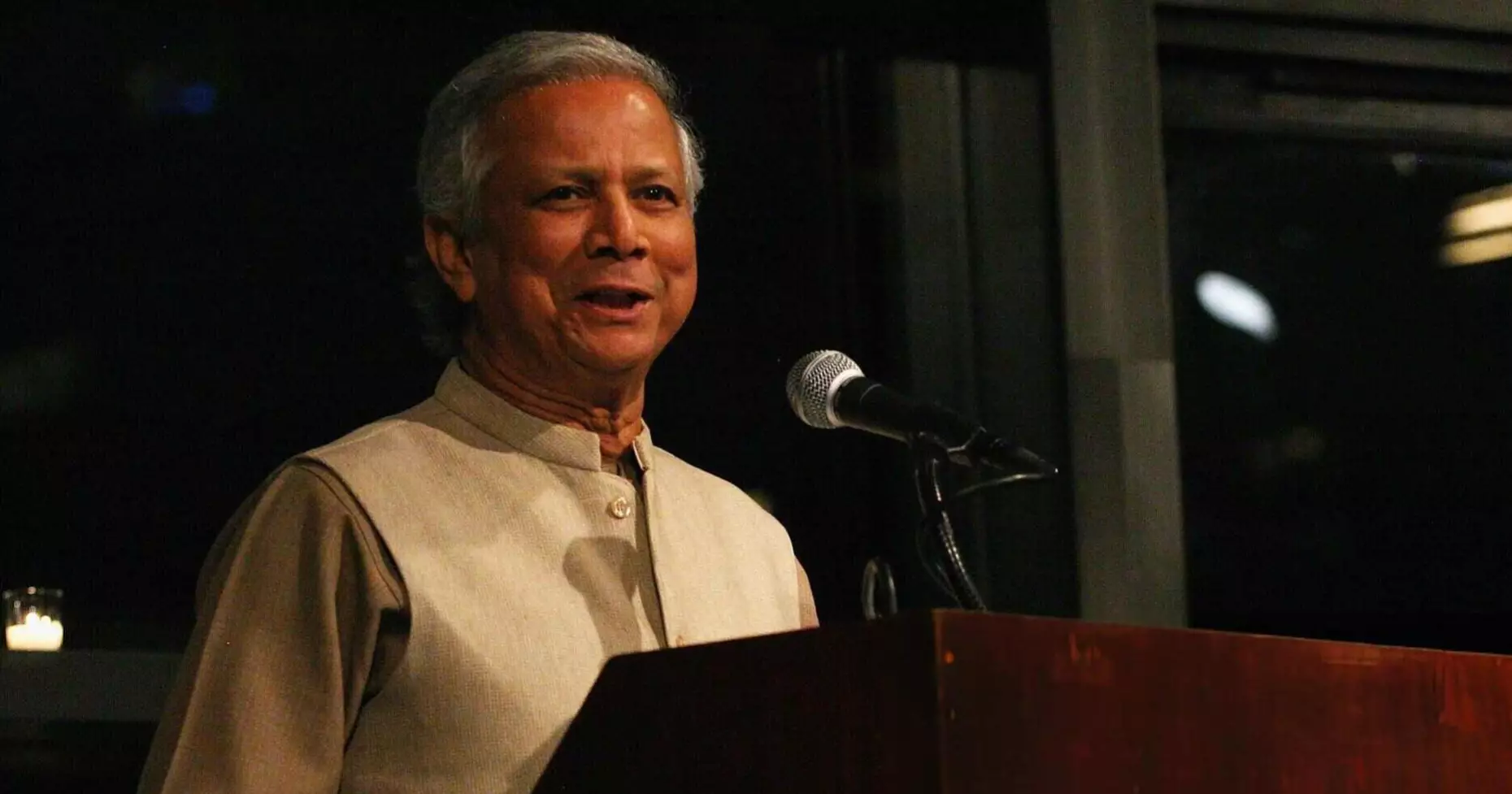 Prof Yunus urges urgent global action to end Middle East war