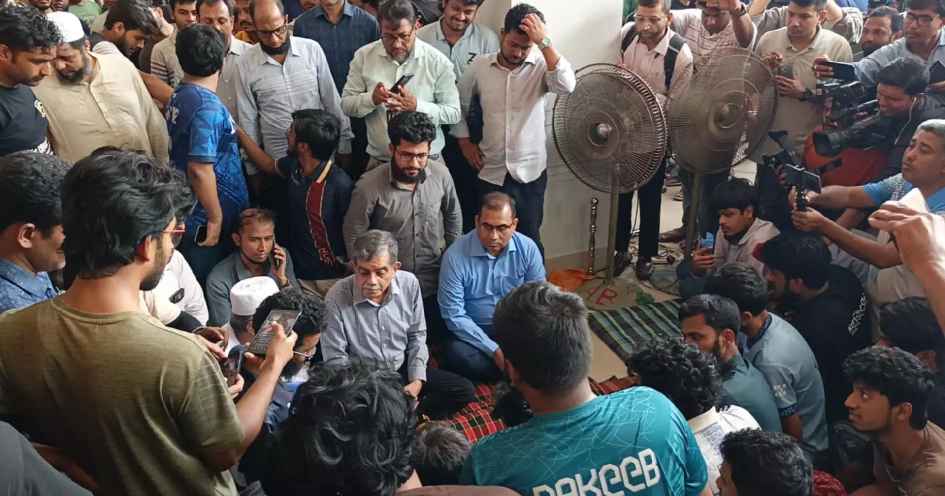 Kuet students vow to continue hunger strike despite adviser’s intervention