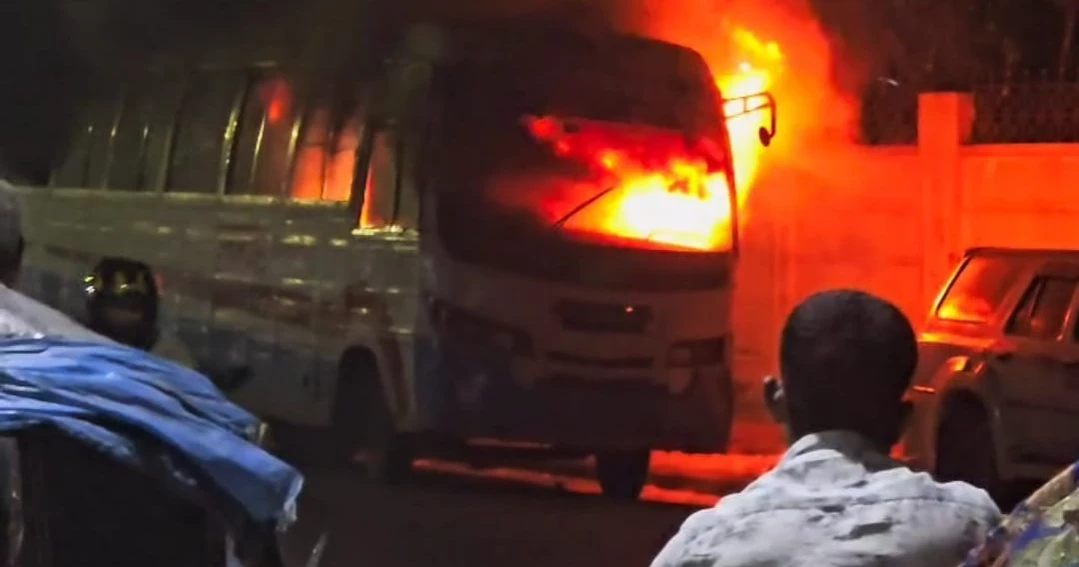 Another bus set on fire in Dhaka’s Sutrapur