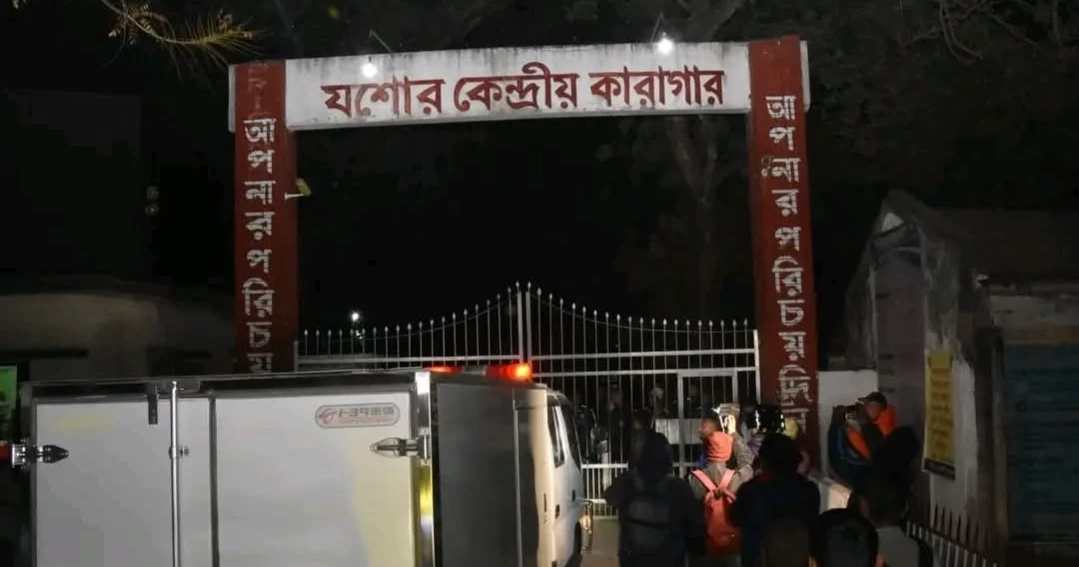 Jailed BCL leader allowed to see bodies of deceased wife, child before burial in Jashore