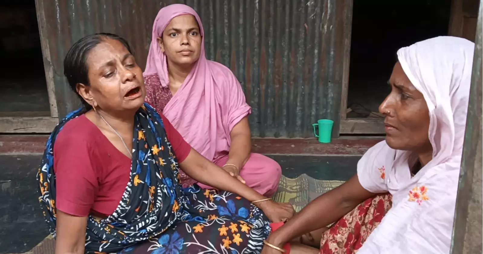 Miscreants kill rickshaw puller, flee with vehicle in Rajbari