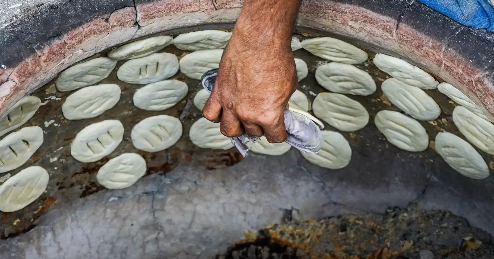 300 years of Bakarkhani: Is modern technology changing its traditional taste?