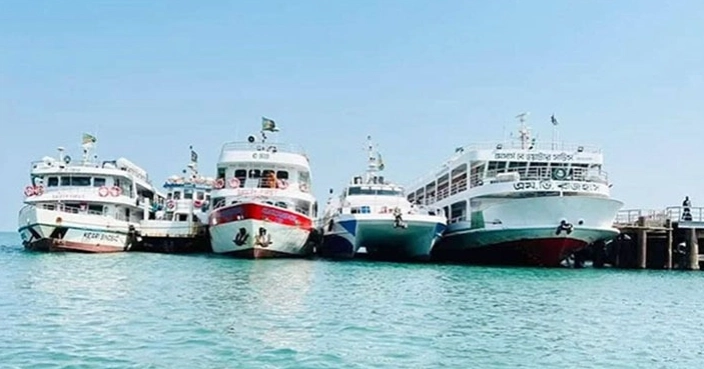 St Martin’s reopens, but no ships sail as overnight stays banned