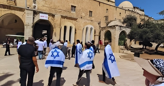 UAE criticizes Israeli settlers for raising flag at Al-Aqsa compound