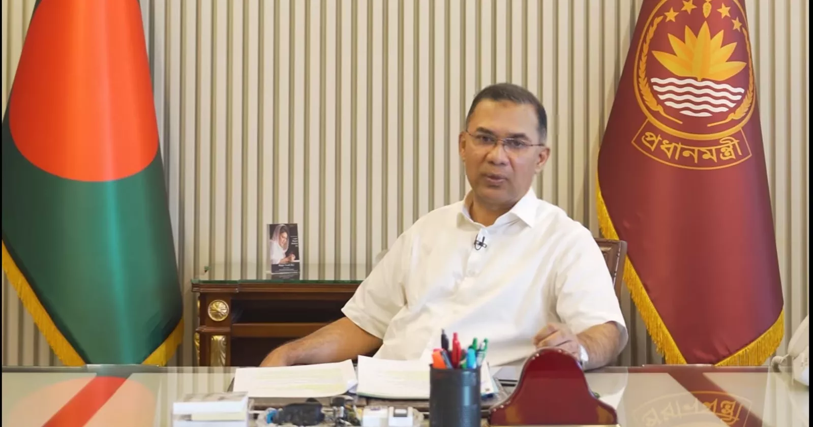 PM urges people to spend 30-60 minutes twice a week cleaning to prevent dengue
