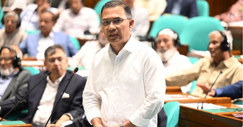 PM promises gradual increase in teachers' salaries