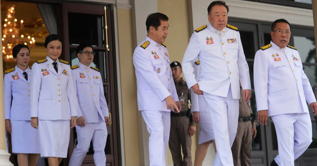 Thailand's new cabinet members take oaths, including suspended PM