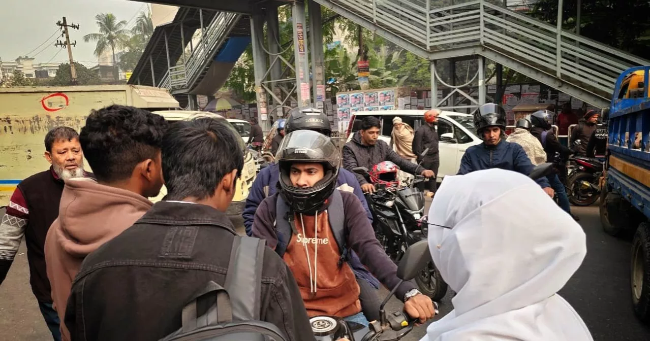 Students block Farmgate intersection demanding justice for Rana murder