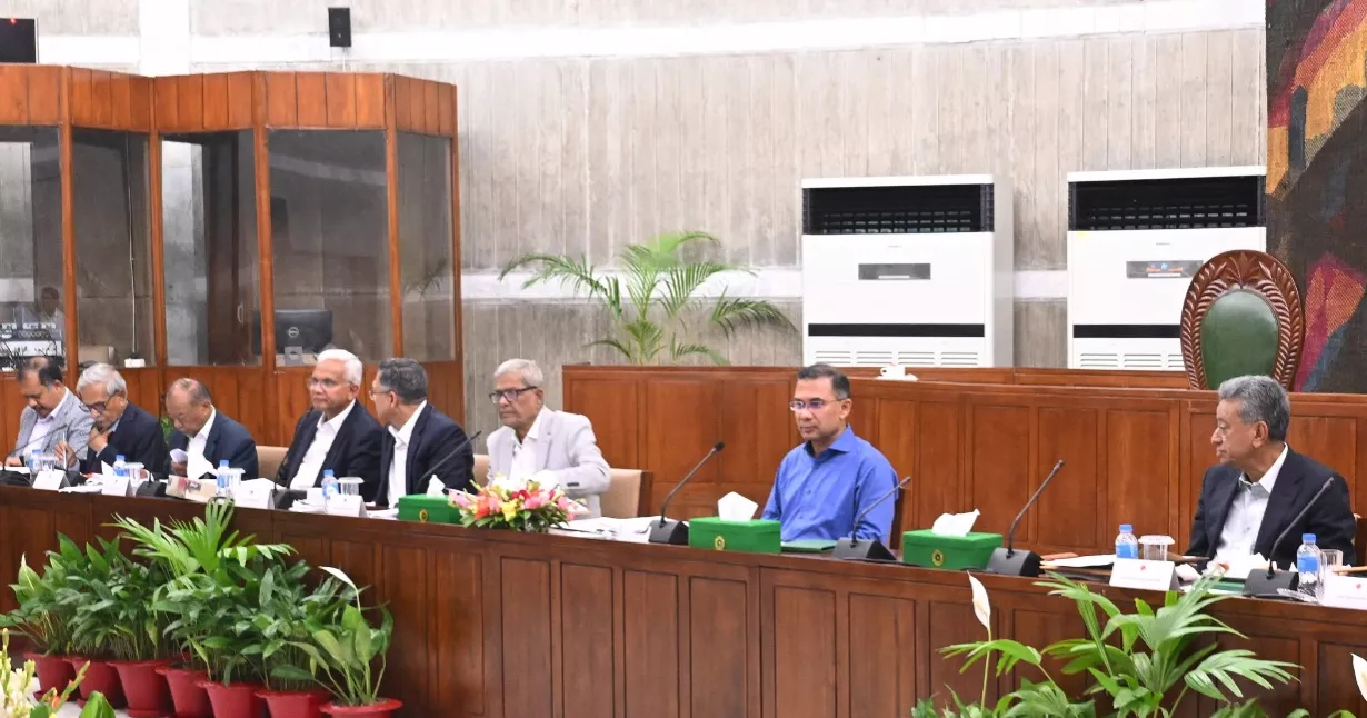 Govt cuts fuel use by 30% for PM, other ministers