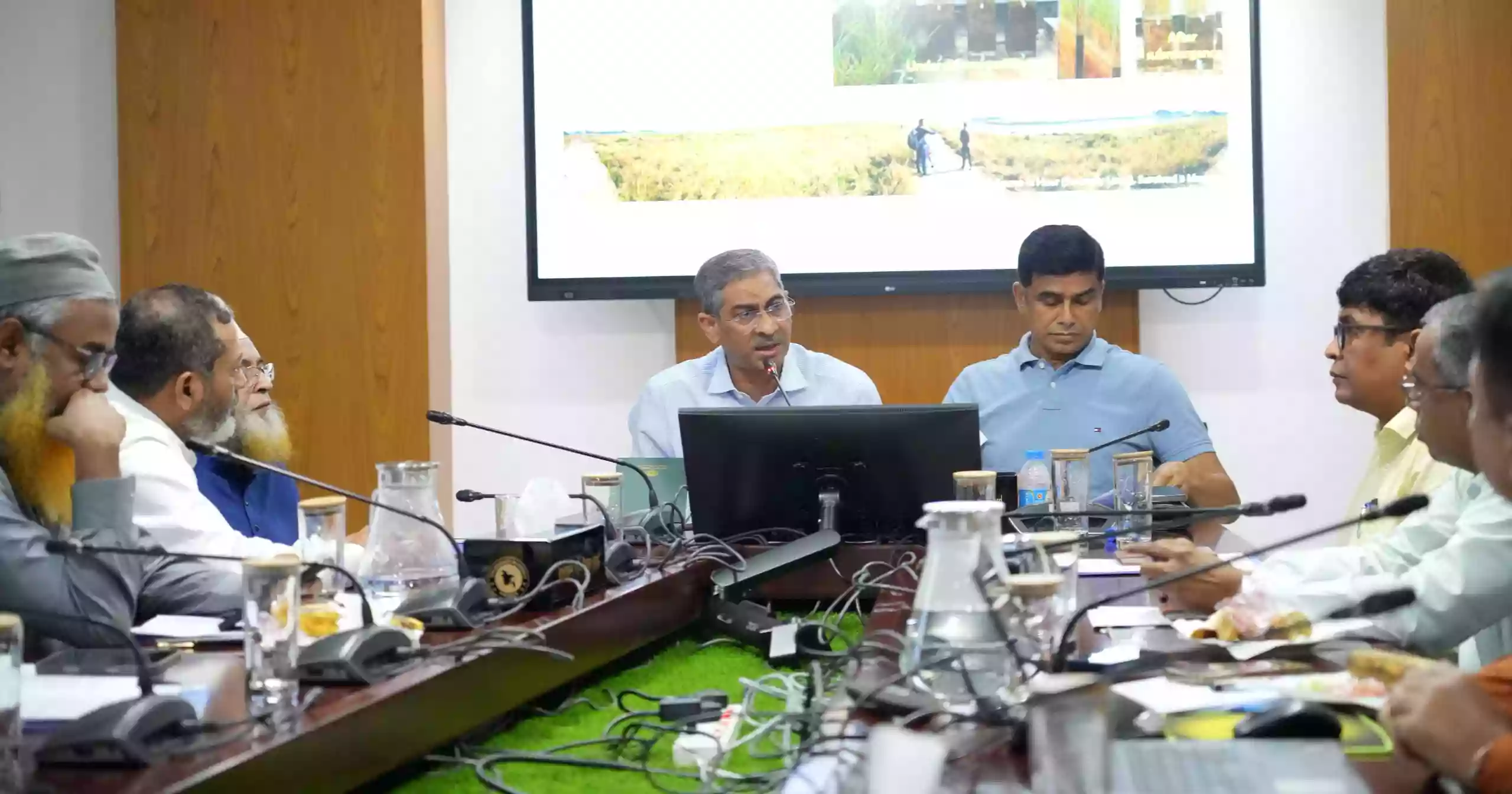 Govt eyes vetiver grass to check river erosion, save embankments: Water Resources Minister