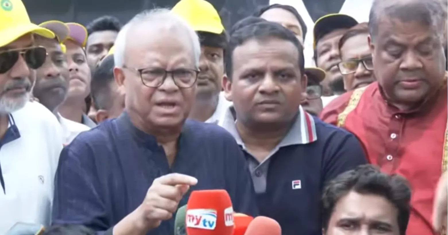 Visiting Zia, Khaleda’s graves renews resolve to face obstacles, conspiracies: Rizvi