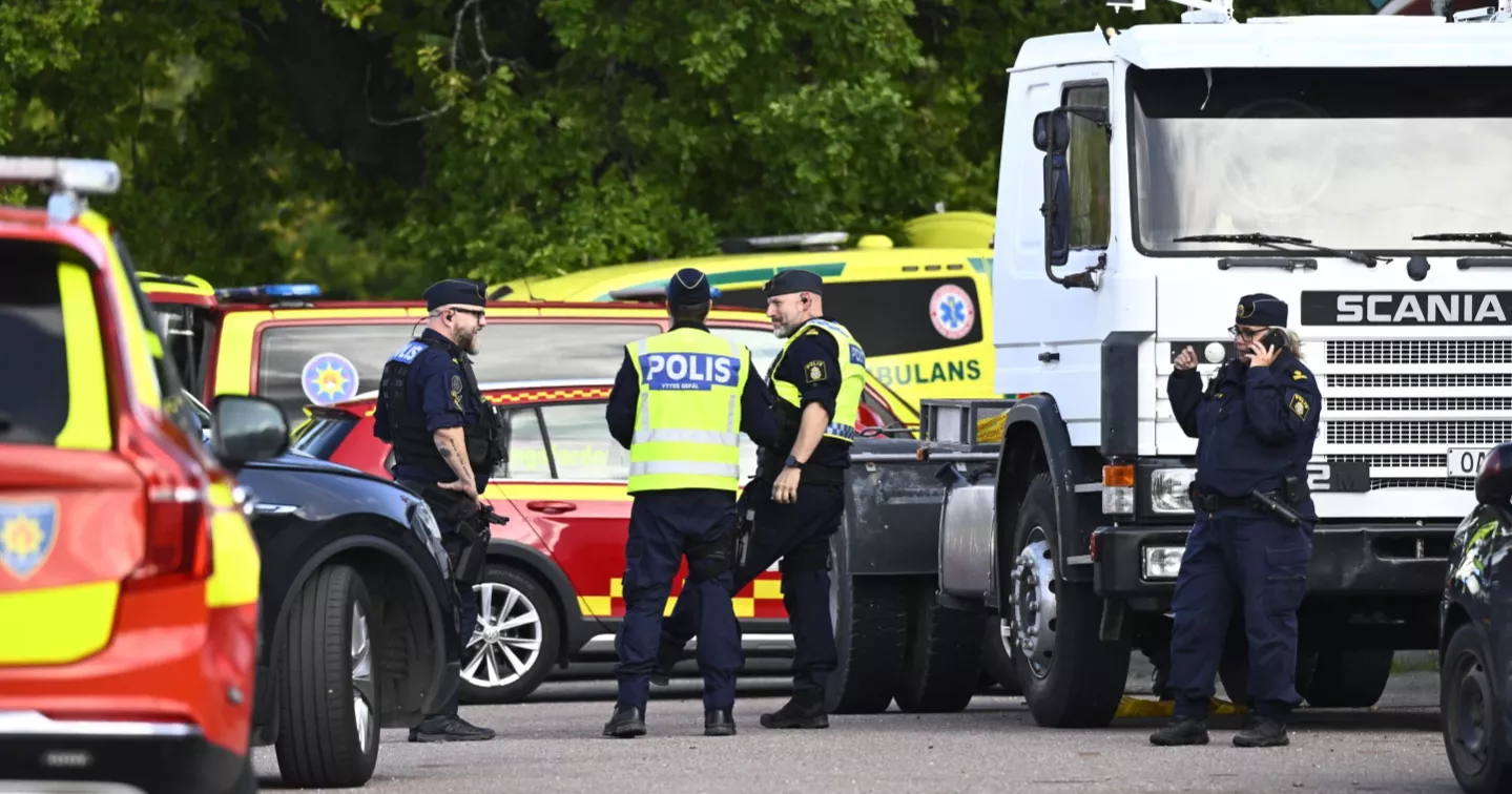 An 18-year-old with a sword attacks a school in Sweden, leaving 1 dead and 2 injured