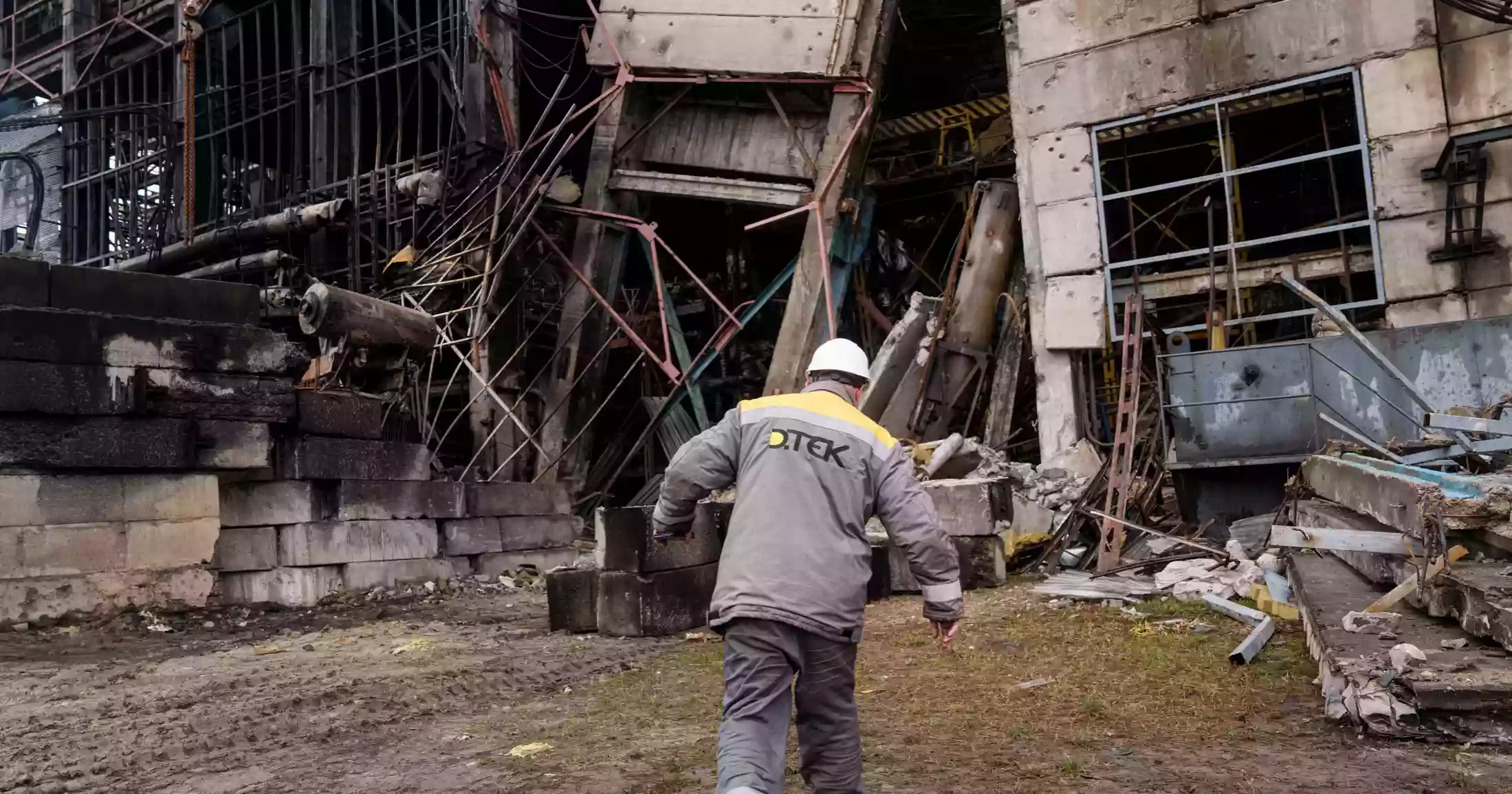 Zelenskyy races to rally allies as Trump pushes rapid Russia peace plan