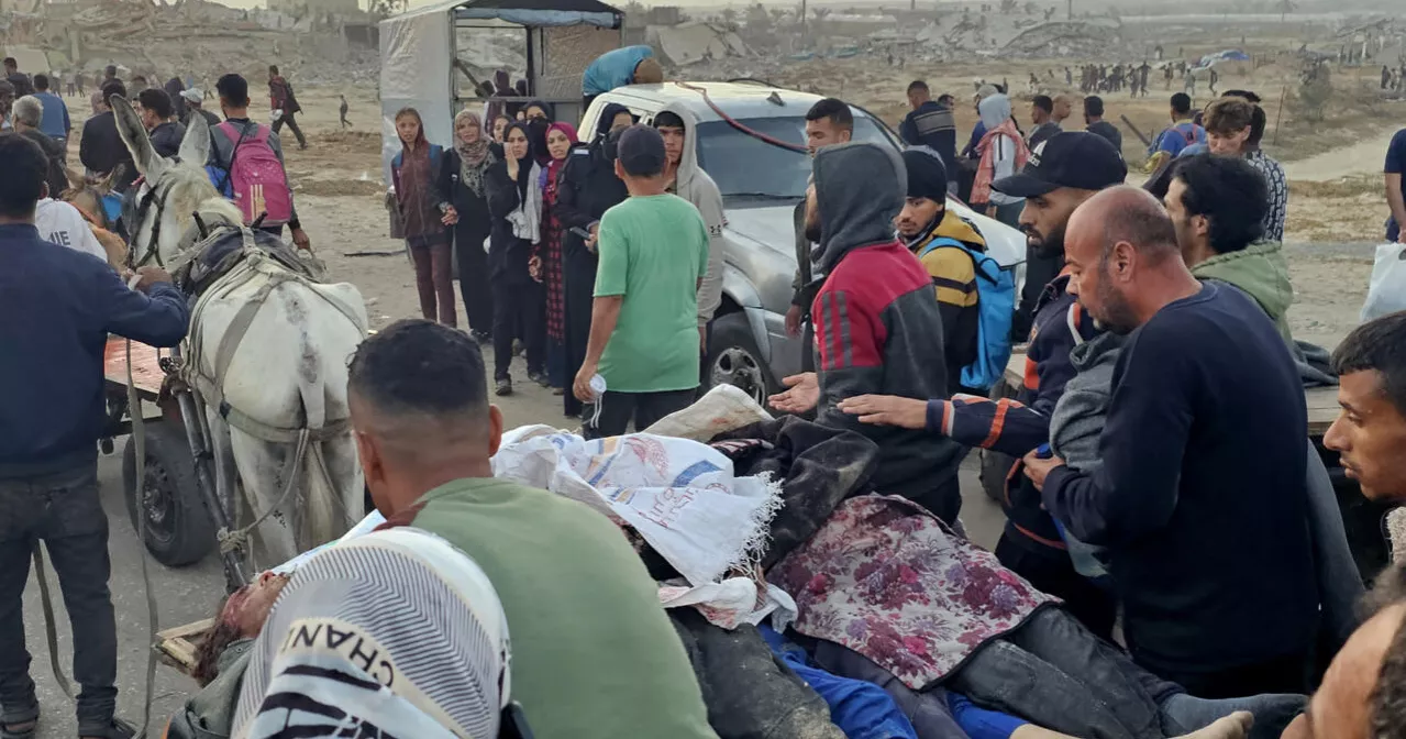 22 Palestinians killed as Israeli troops fire on Gaza crowds near aid points