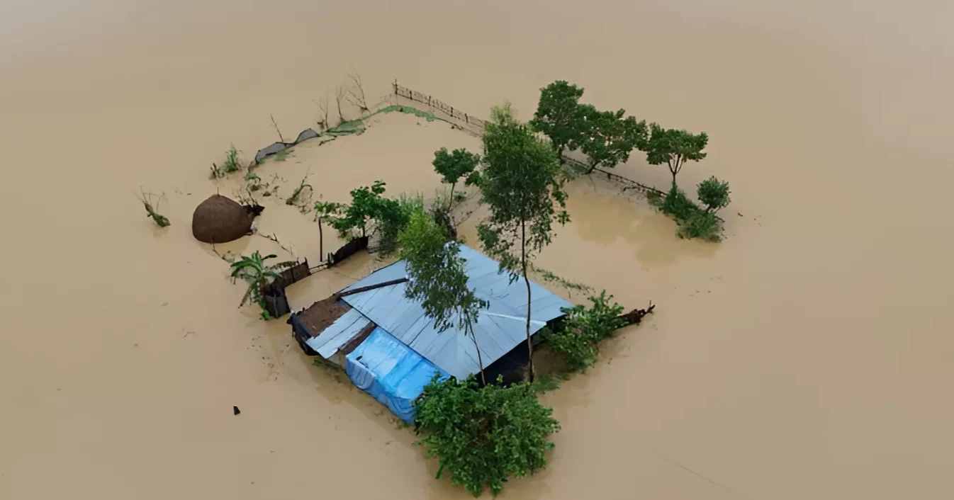 Heavy rain raises flood threat in 16 districts: FFWC