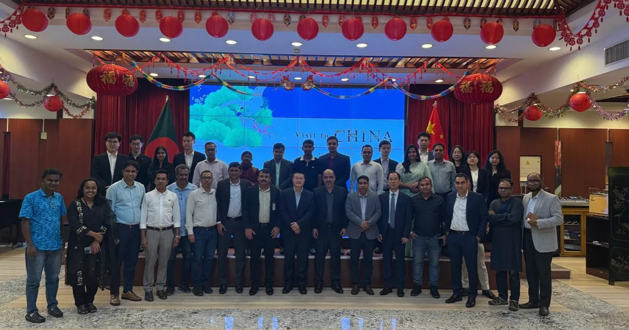 Bangladeshi journalists begin four-day visit to China’s Kunming