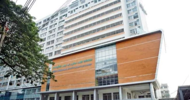 Mother, daughter suffer burn injuries in Paltan