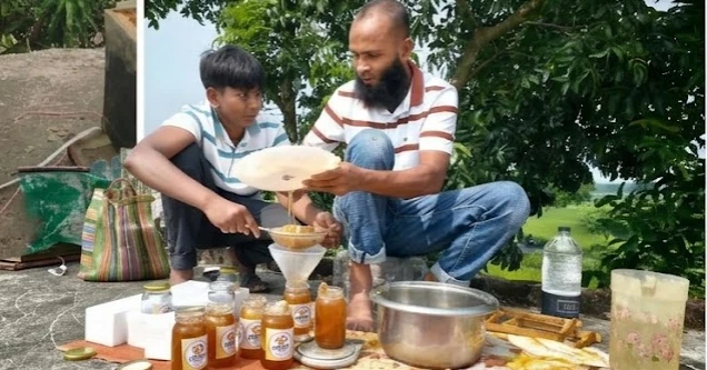 Satkhira man dreams of a beehive in every home to deliver pure honey
