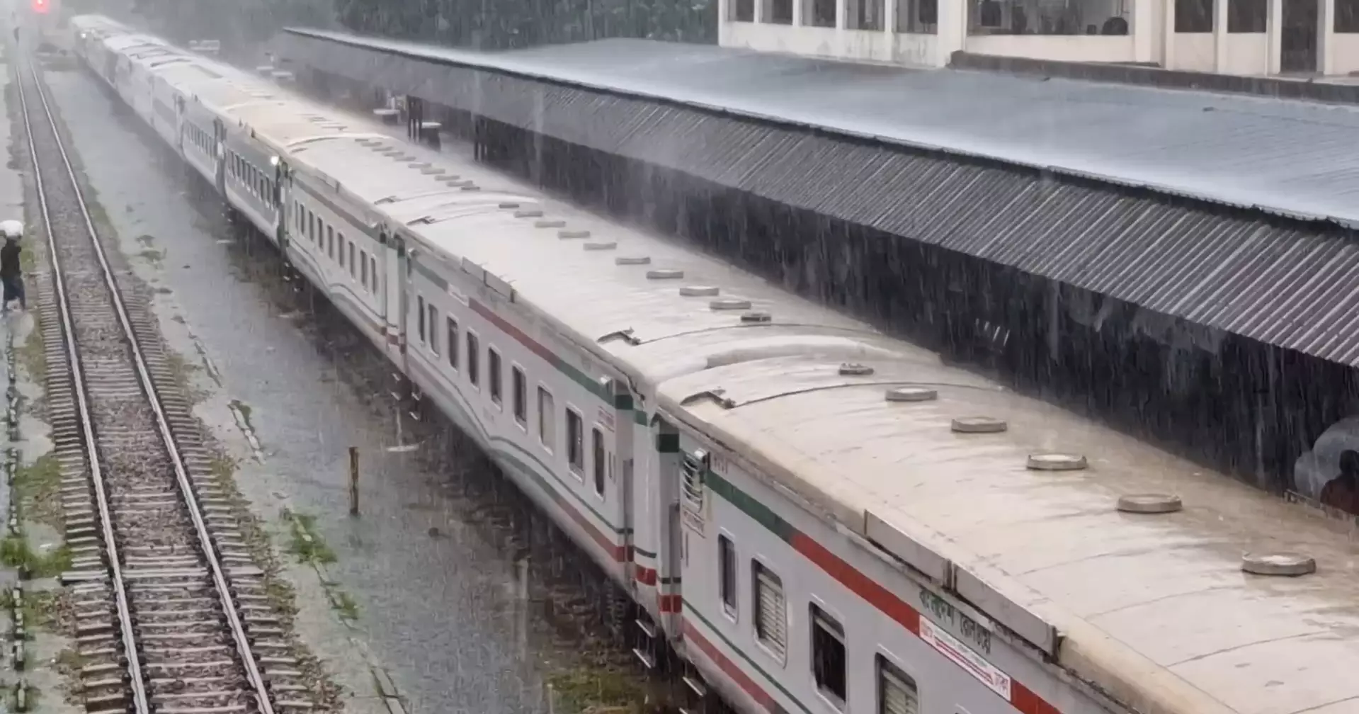 Chattala Express resumes journey after 5-hr halt in Feni