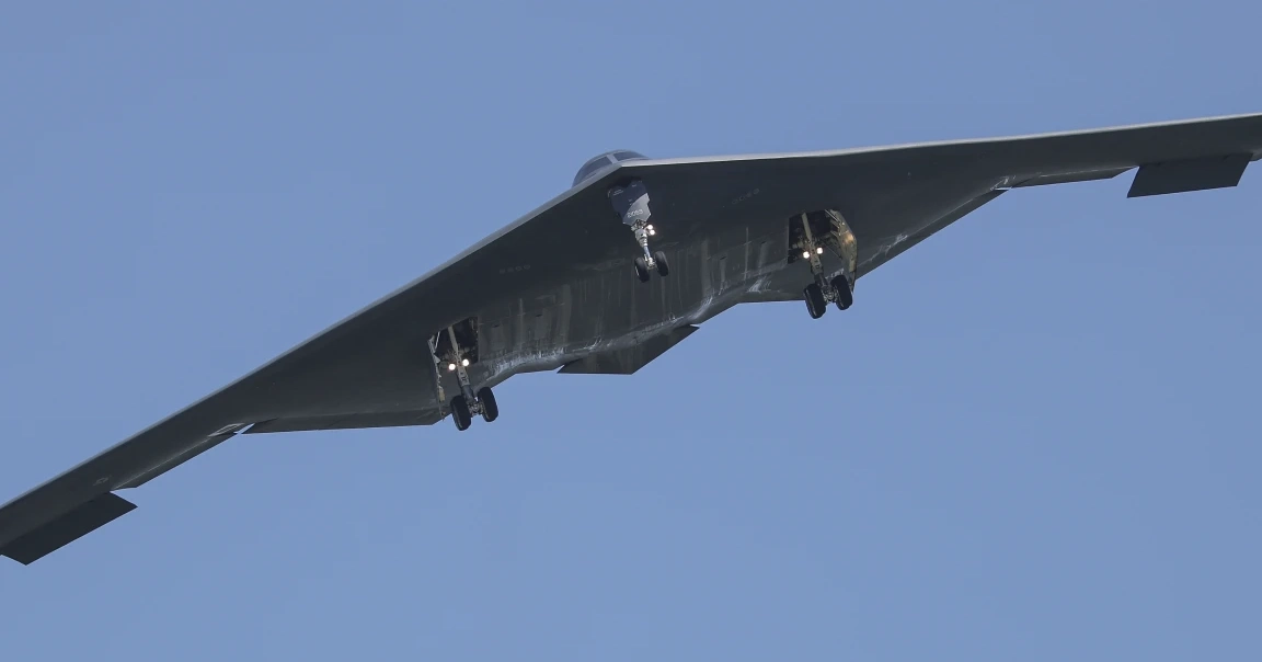 Israeli strikes kill 10 IRGC members in central Iran