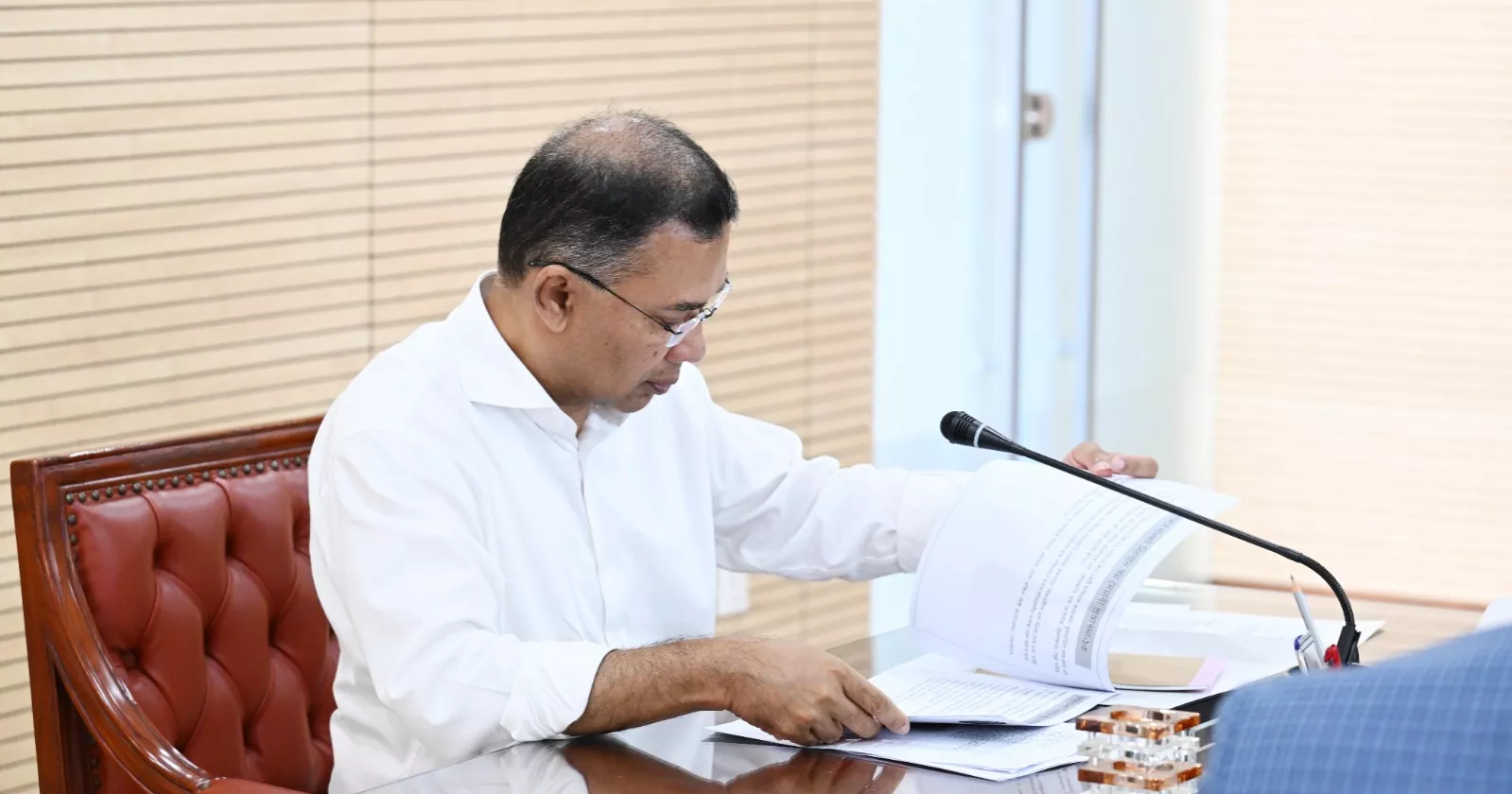 PM orders swift relocation of four inter-district bus terminals to ease Dhaka congestion