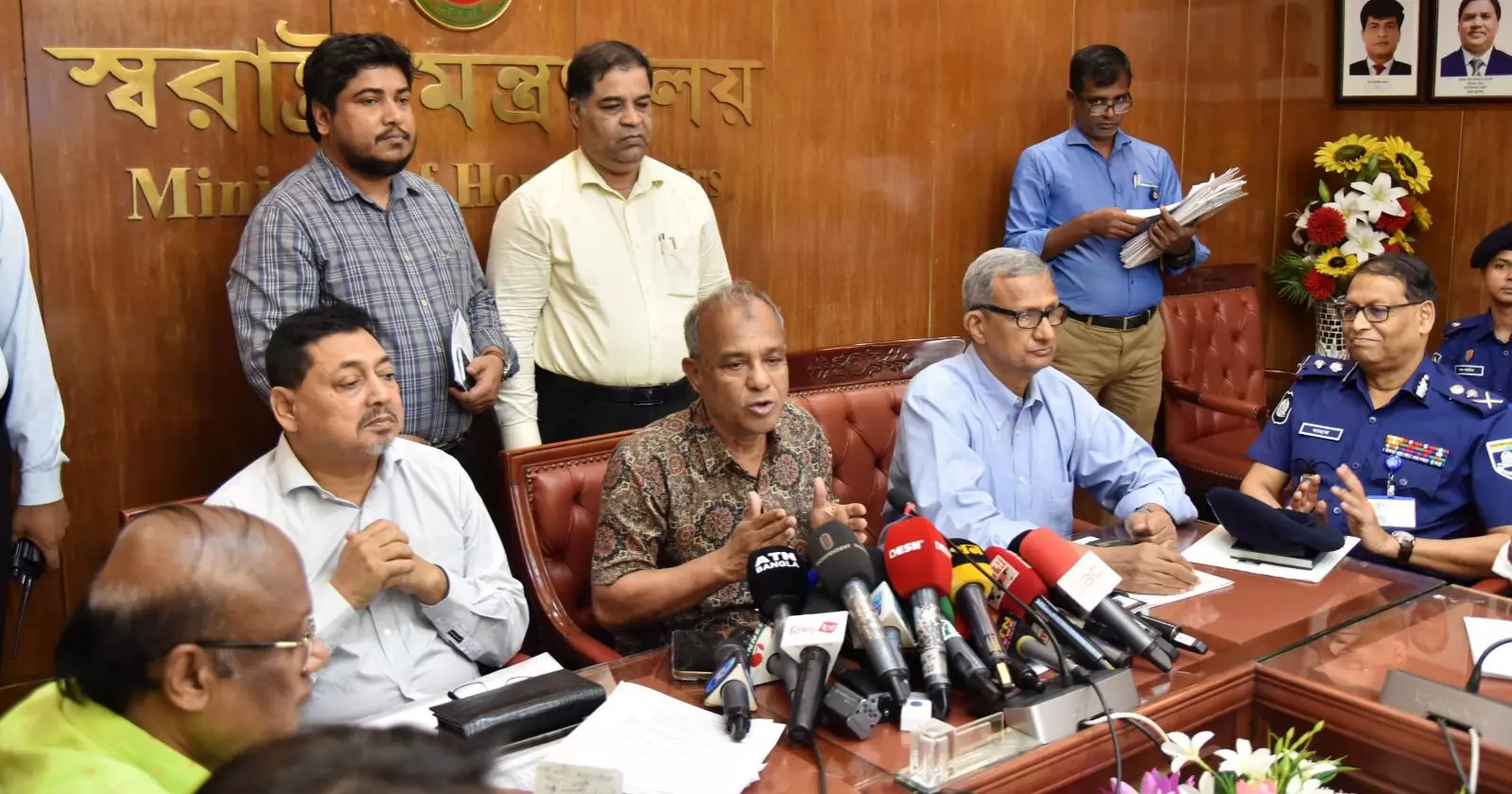 No gathering of alcohol, drug during Durga Puja: Home Adviser