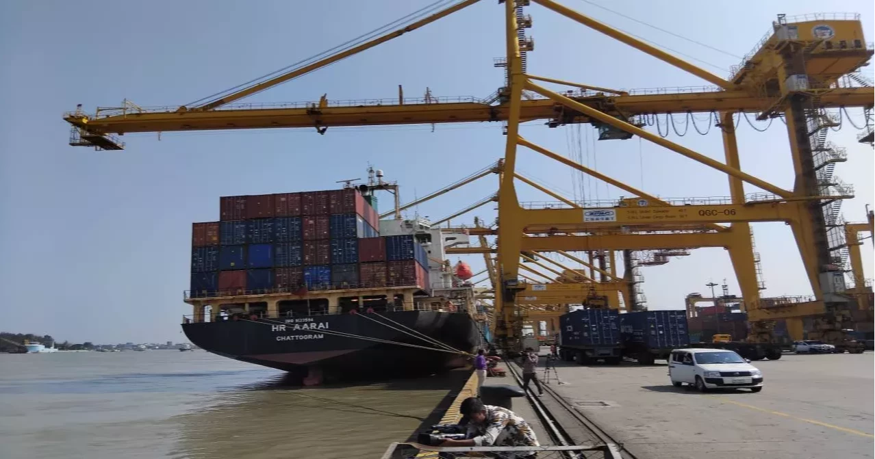 Ctg Dry Dock takes over New Mooring Container Terminal operation