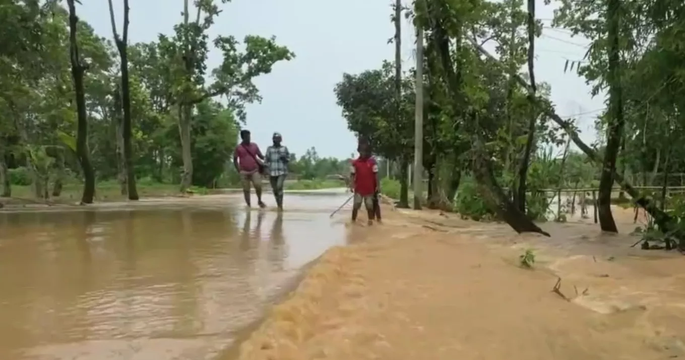 Low-lying areas in Sherpur flooded as upstream hill runoffs swell rivers 