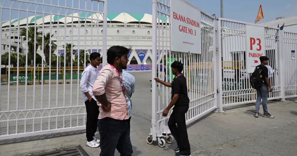 India halts IPL for a week amid rising tensions with Pakistan