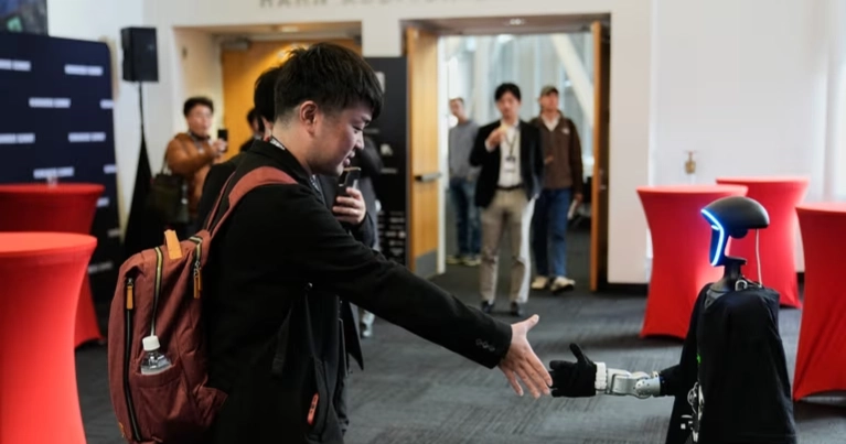 Humanoid robots draw spotlight at Silicon Valley summit