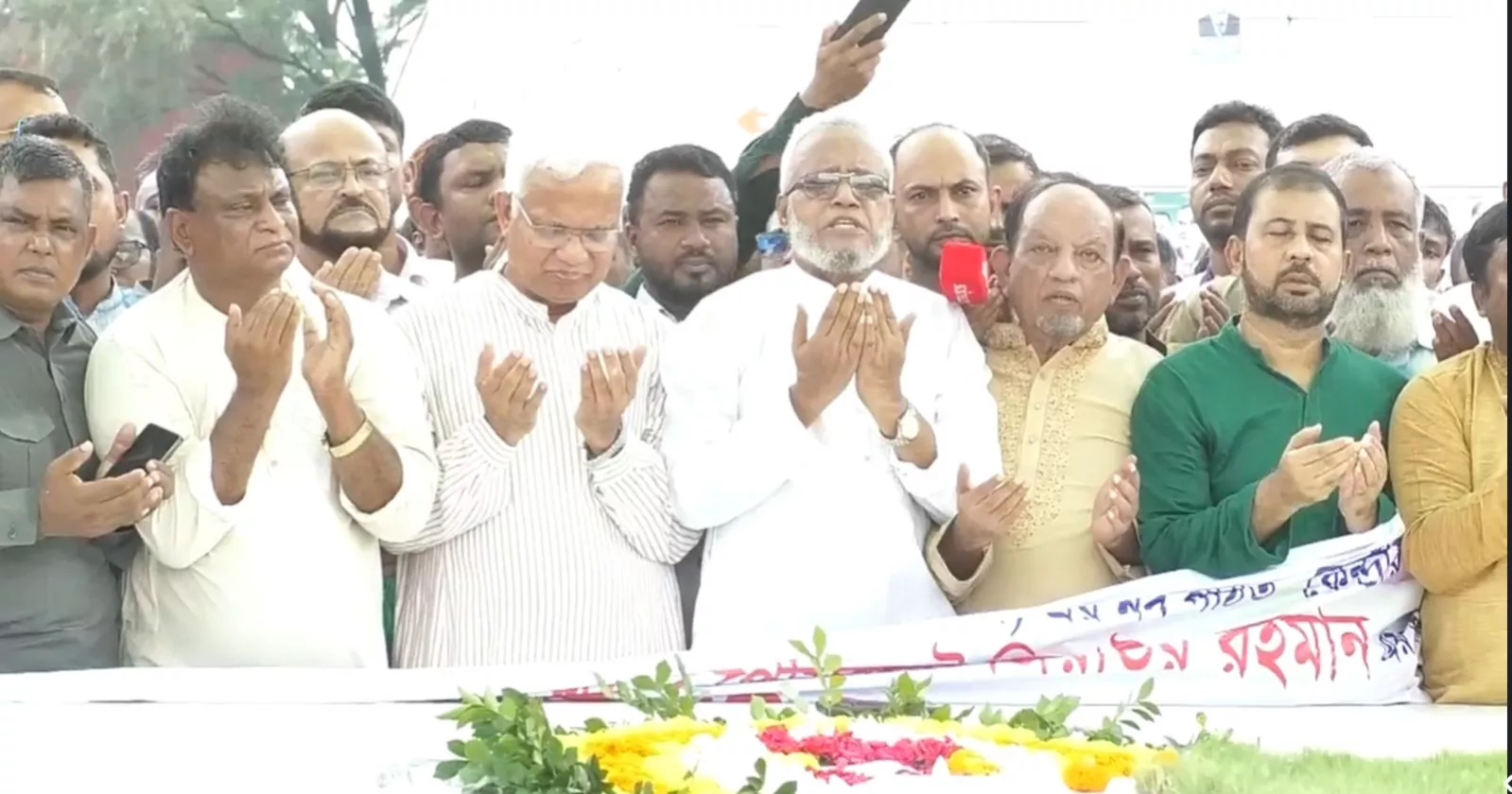 BNP leader smells secret alliance by ‘fugitive autocrats’ to undermine democracy