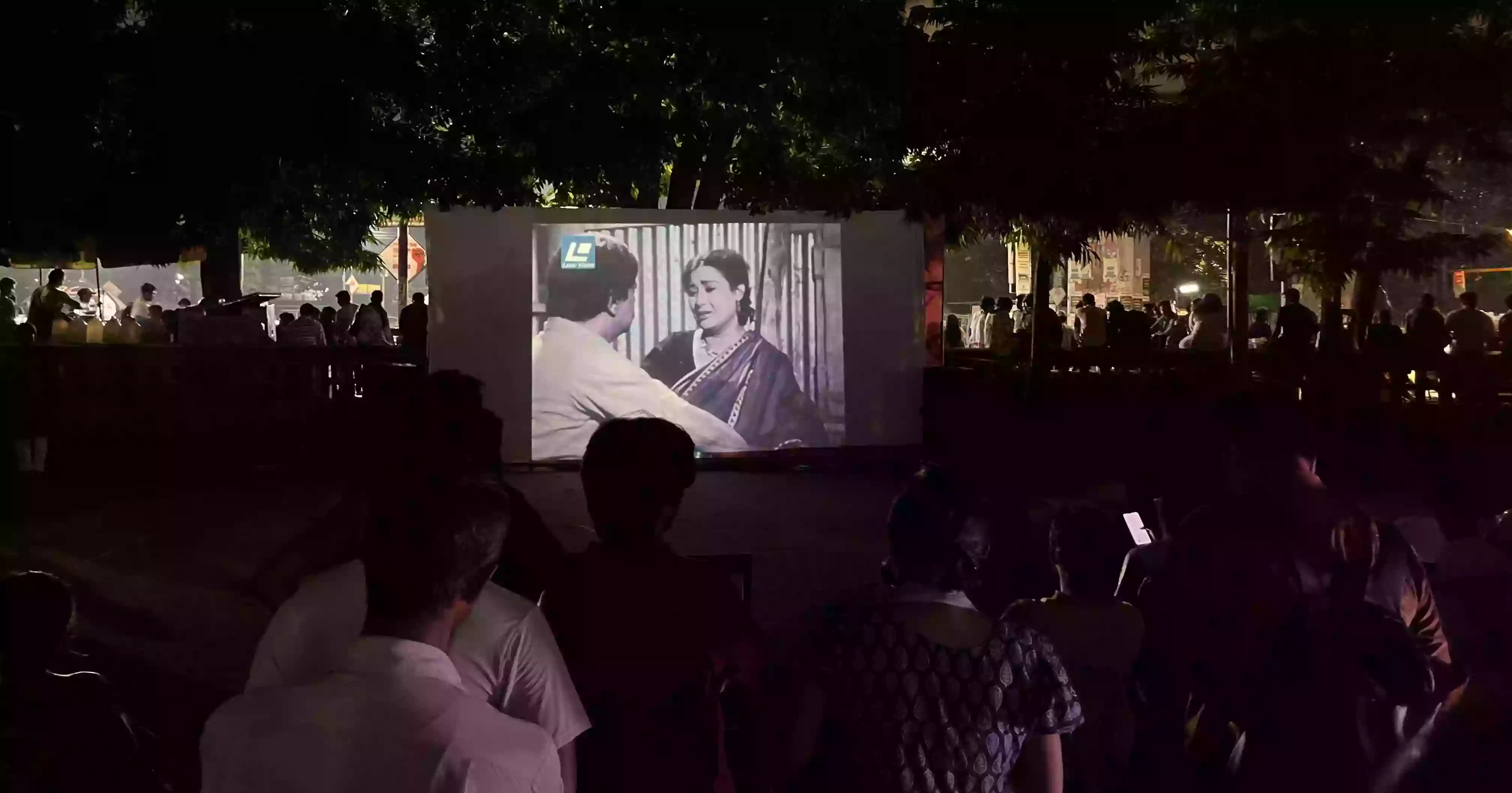 ‘Hangor Nodi Grenade’ screened at DU amid call to resist distortion of Liberation War