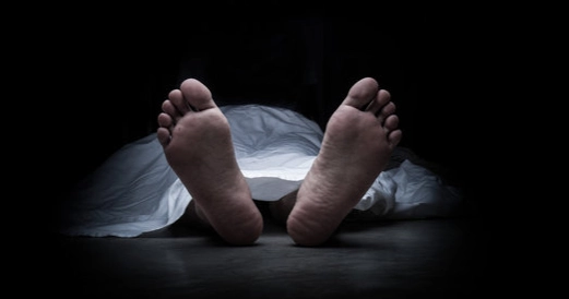 Police recover burned body from Mouchak Flyover in Dhaka