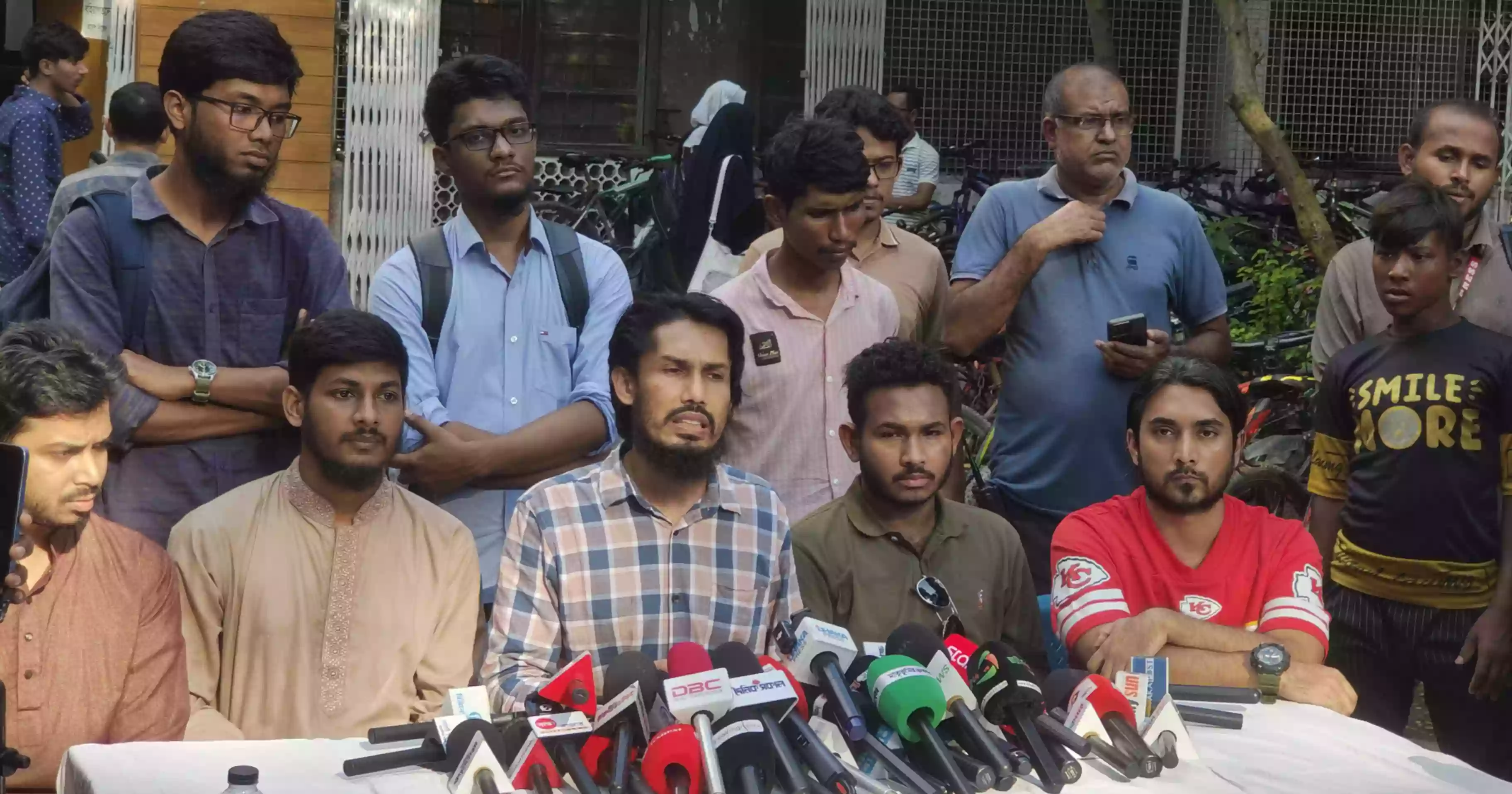 Group of DU students issue 24-hour ultimatum to cancel permit for UN rights office in Dhaka