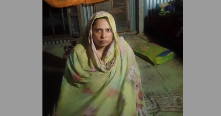 Woman rescued alive nearly four hours after jumping into Padma from ferry