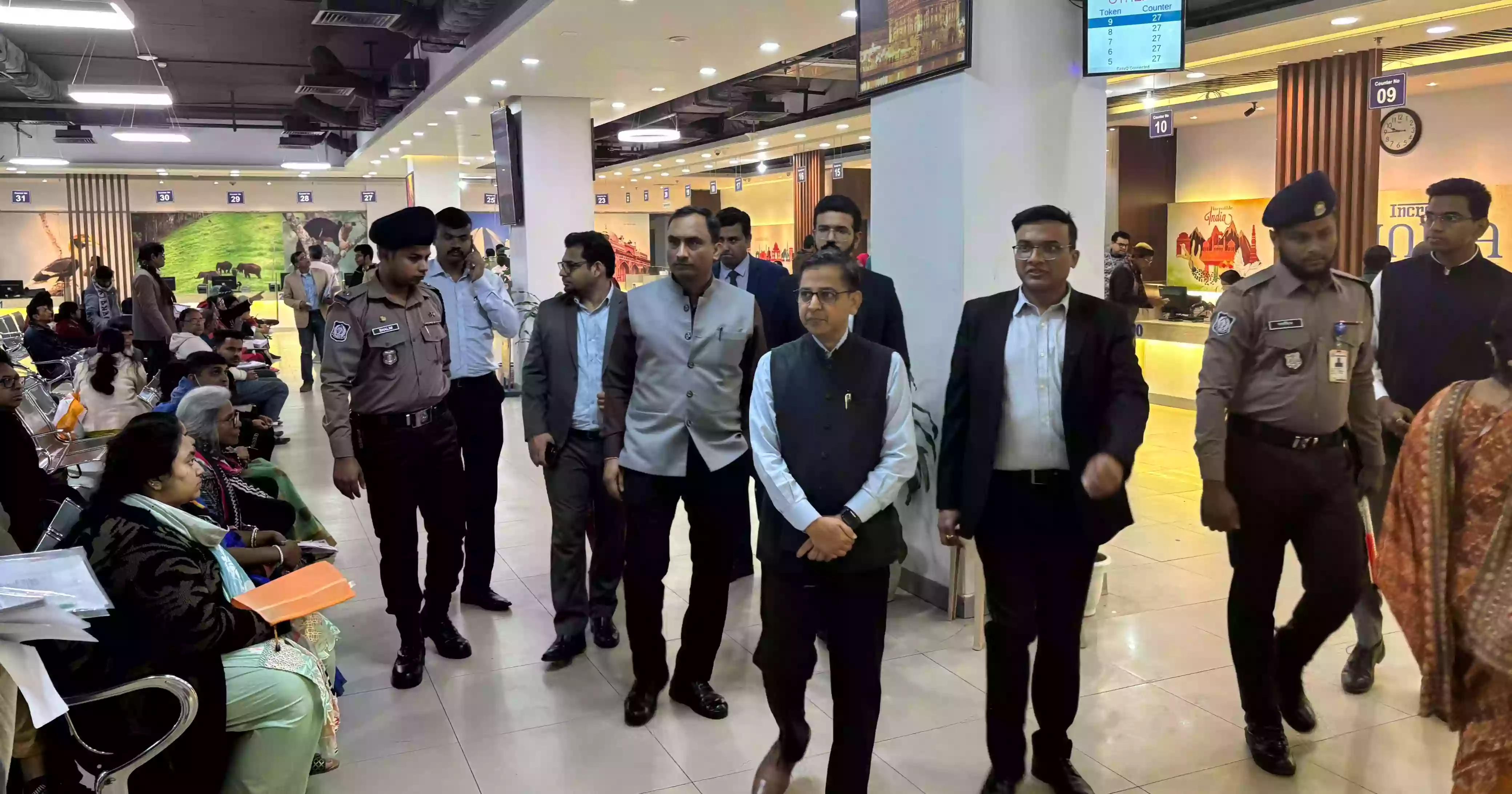 Pranay Verma visits Indian visa centre in Dhaka