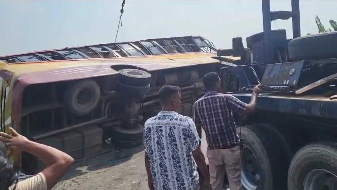 2 killed in Faridpur road crash