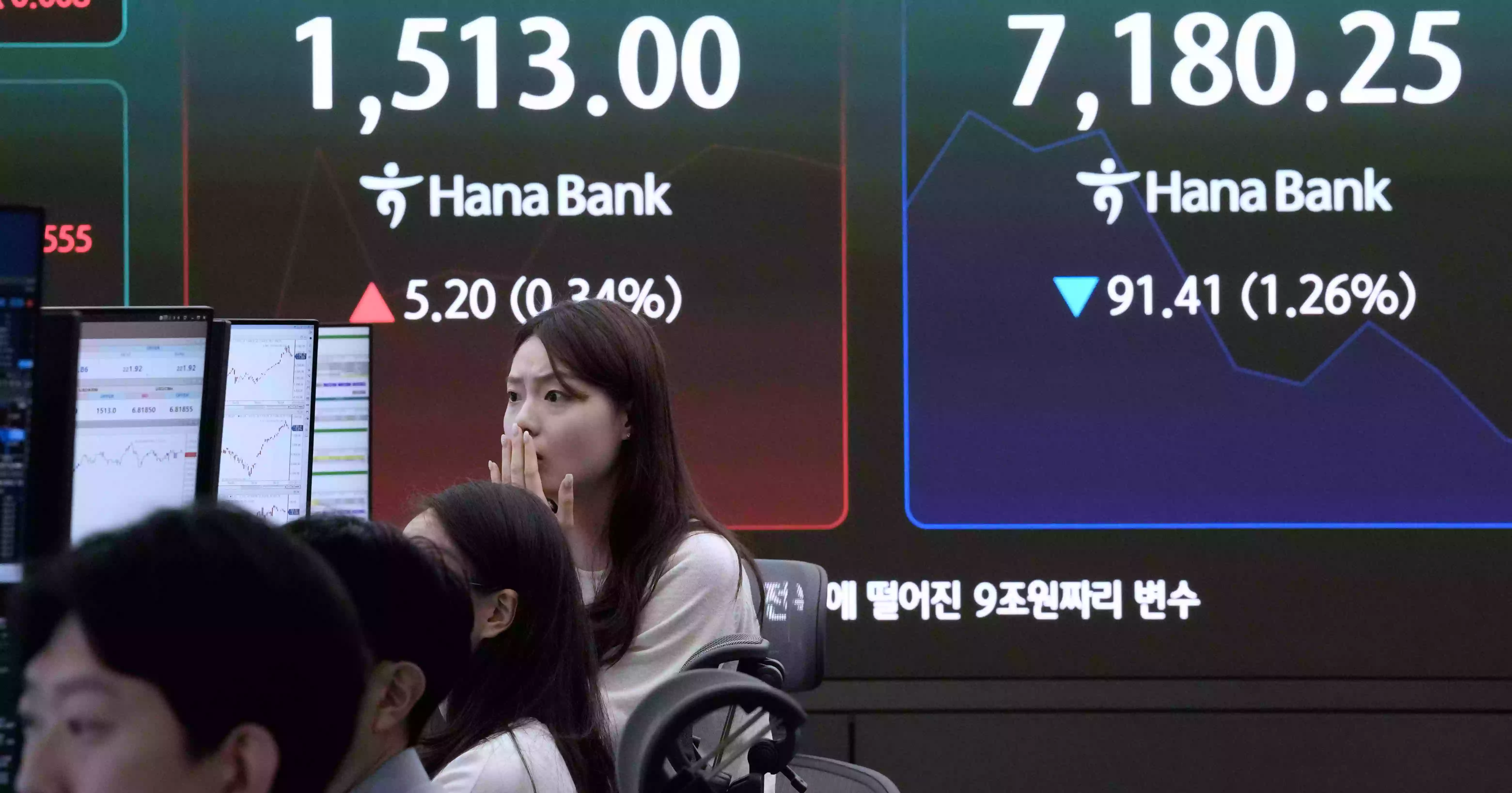 Asian markets fall as rising bond yields weigh on global stocks