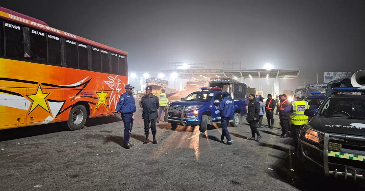 Crackdown on Unfit Vehicles: Police take action on Mawa Expressway