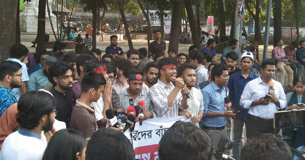 Students to block Shahbagh at 9:30 tonight to demand KUET VC's resignation