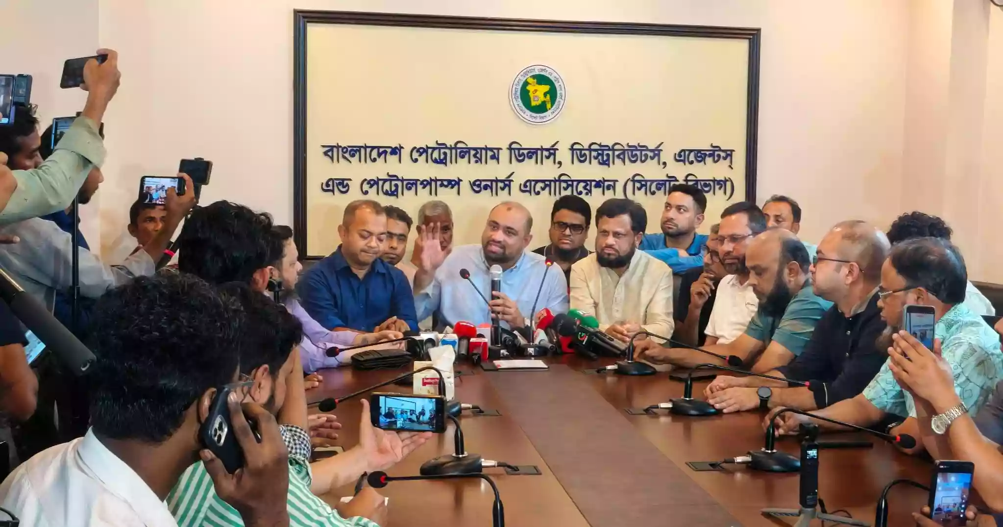 Sylhet petrol pump owners threaten to halt fuel withdrawal from depots