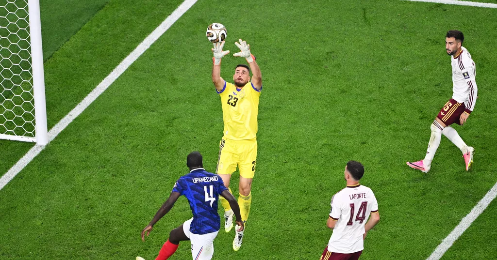 Spain, goalkeeper Unai Simón keep another clean sheet to reach World Cup final