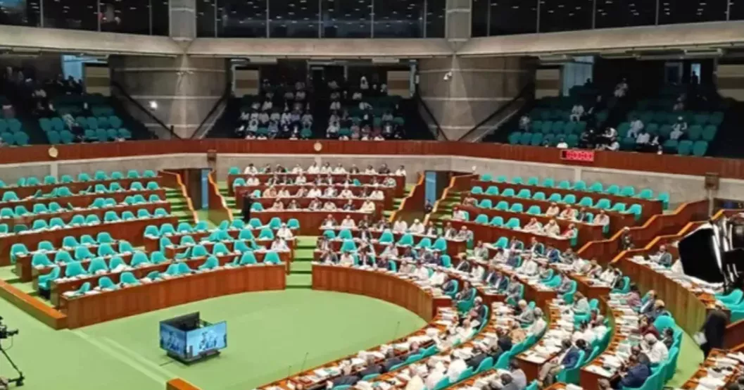 Opposition lawmaker holds up fragile financial situation at standing committee meeting