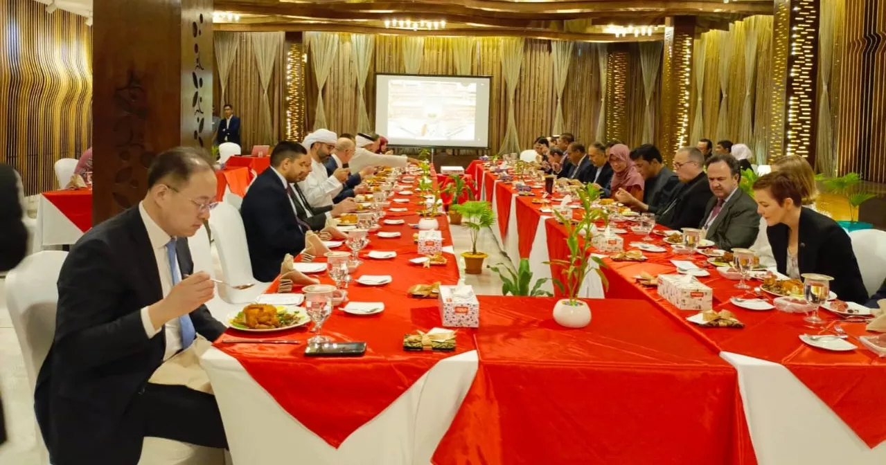 Malaysian envoy hosts  breakfast event titled “A Morning in Dhaka, a Malaysian Experience”